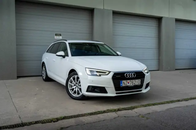 Audi A4 Avant, 2.0 TDi Quattro, fotografia 3