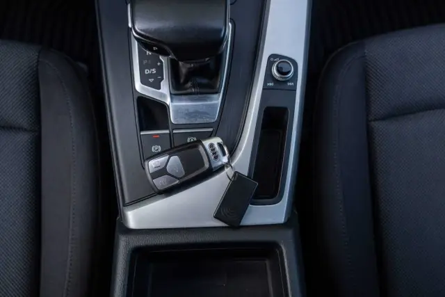 Audi A4 Avant, 2.0 TDi Quattro, fotografia 12