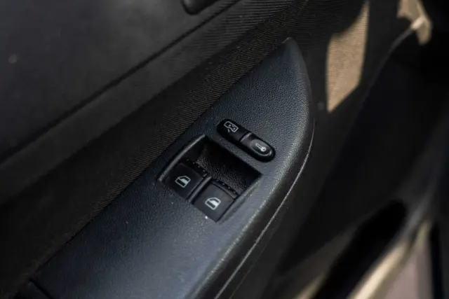 Škoda Fabia 1.2 HTP 2006, fotografia 8