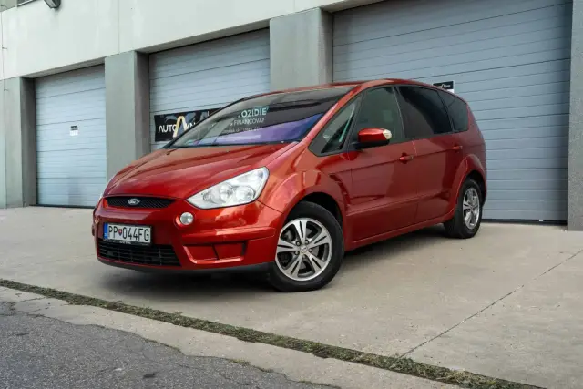 Ford S-MAX, fotografia 3