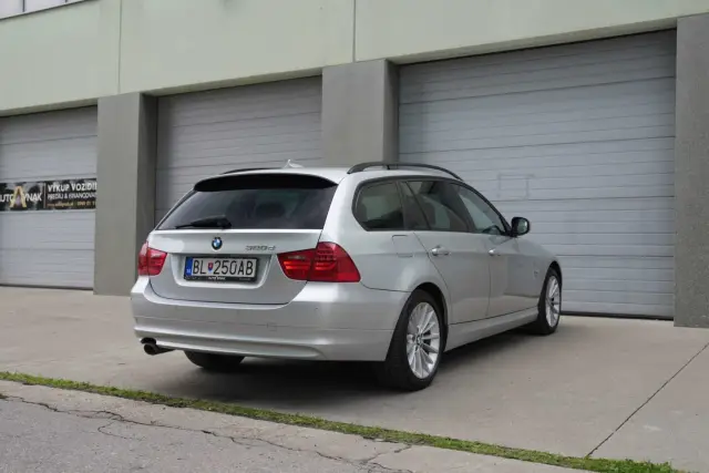 BMW 320d xDrive Touring facelift, fotografia 6