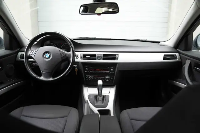 BMW 320d xDrive Touring facelift, fotografia 12