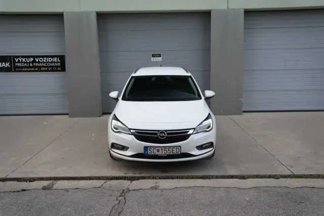 Opel Astra ST Automat, fotografia 3