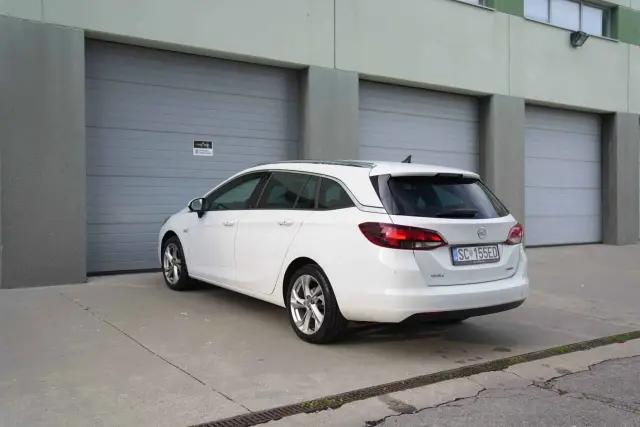 Opel Astra ST Automat, fotografia 4