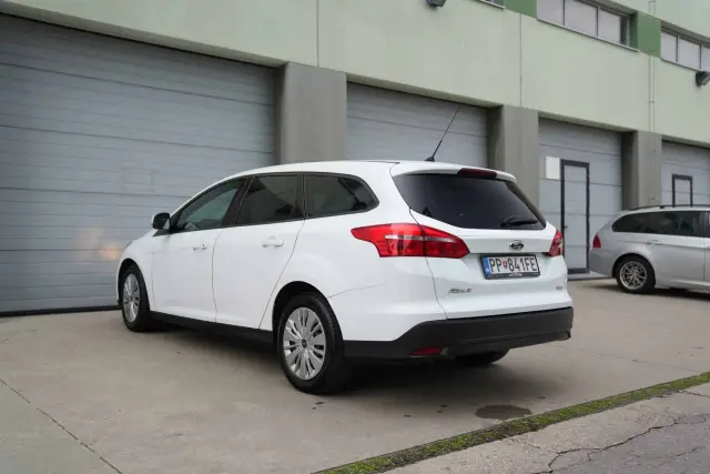 Ford Focus combi, fotografia 4