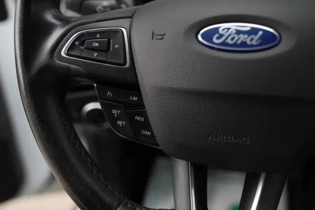 Ford Focus combi, fotografia 8