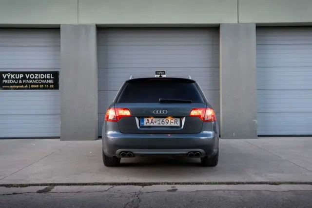 Audi S4 Avant 4.2i V8 253kw, fotografia 5