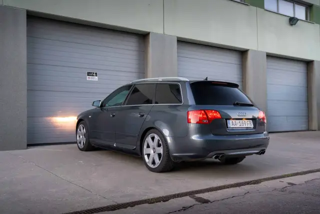 Audi S4 Avant 4.2i V8 253kw, fotografia 6