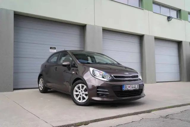 Kia Rio facelift 2016, fotografia 3