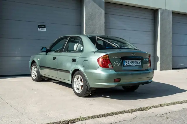 Hyundai Accent, fotografia 4