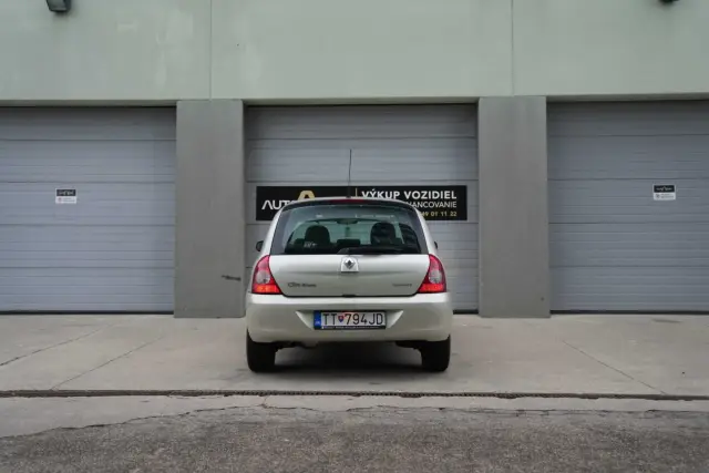 Renault clio, fotografia 5