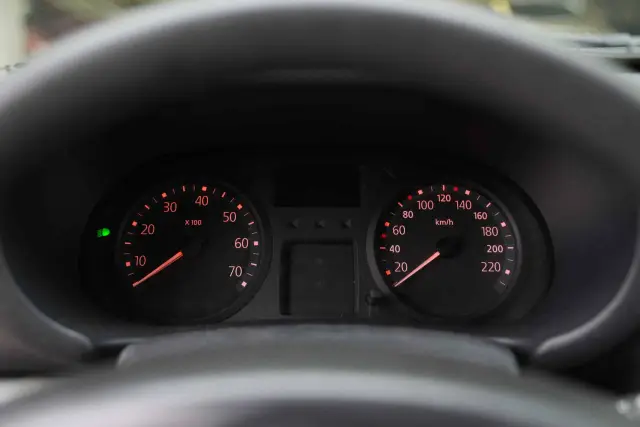 Renault clio, fotografia 10
