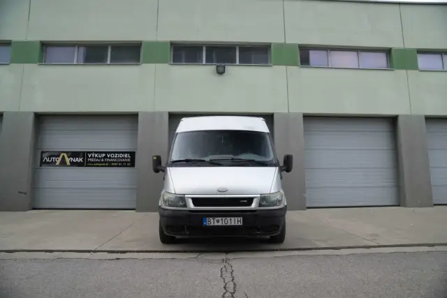 Ford Transit 2.0 tdci, fotografia 2