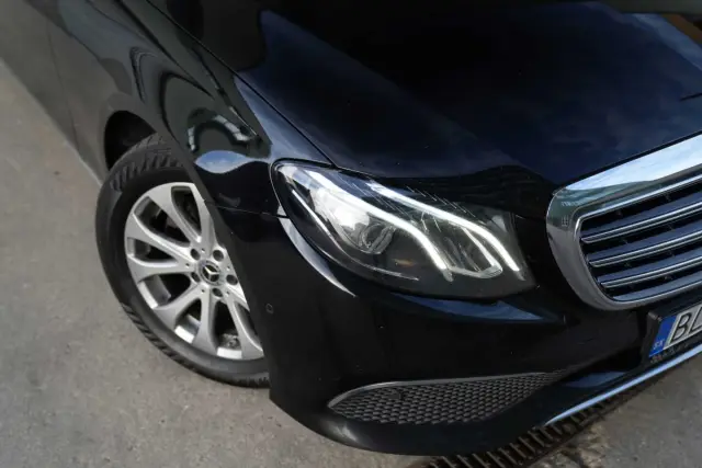 Mercedes-Benz E200d REZERVOVANÉ, fotografia 4
