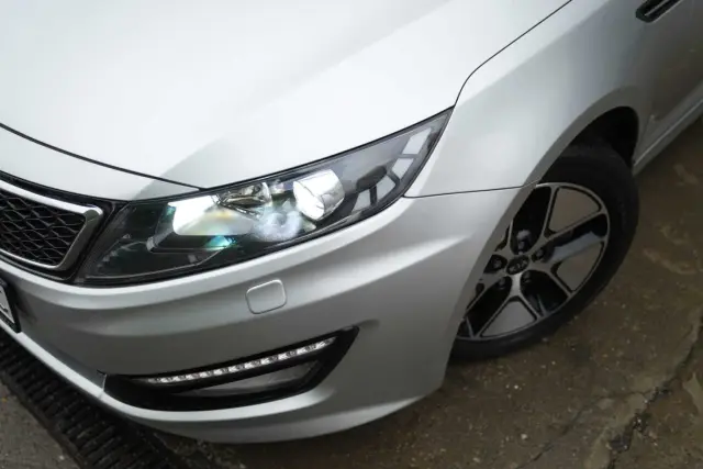 Kia Optima 2.0 CVVT Hybrid, fotografia 4