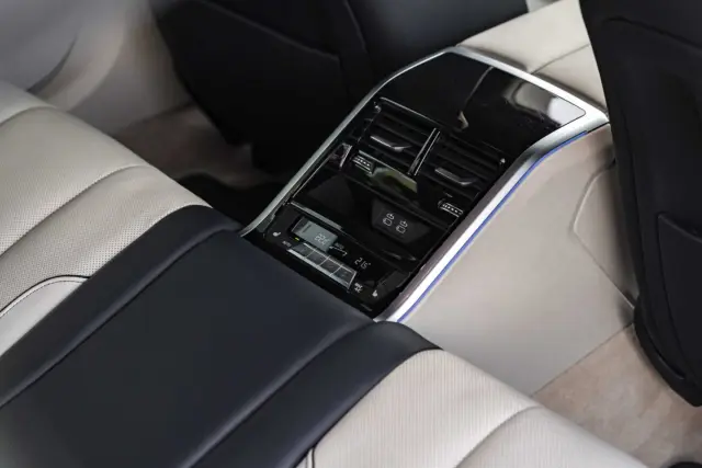 BMW M850i Gran Coupé, fotografia 9