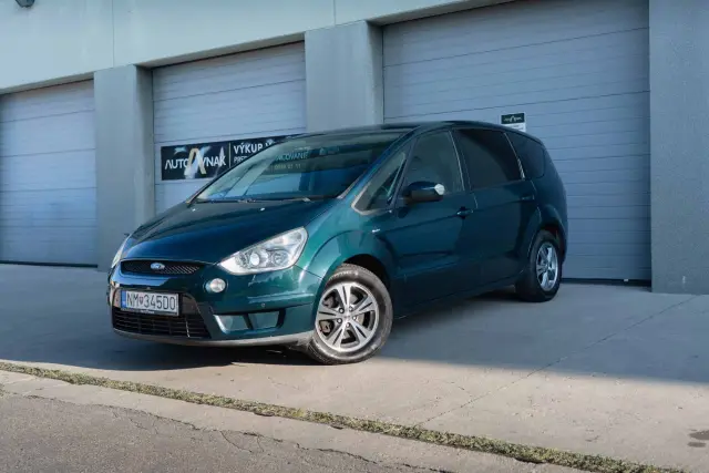 Ford S-MAX, fotografia 1