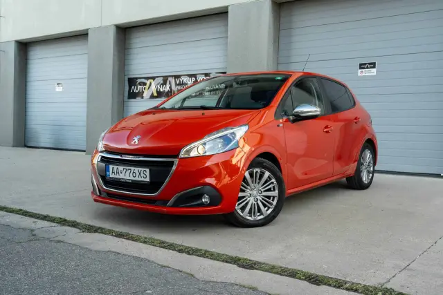 Peugeot 208, fotografia 1