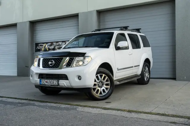 Nissan Pathfinder 3.0 Diesel V6, AT7 TOP stav