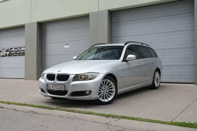 BMW 320d xDrive Touring facelift, fotografia 1