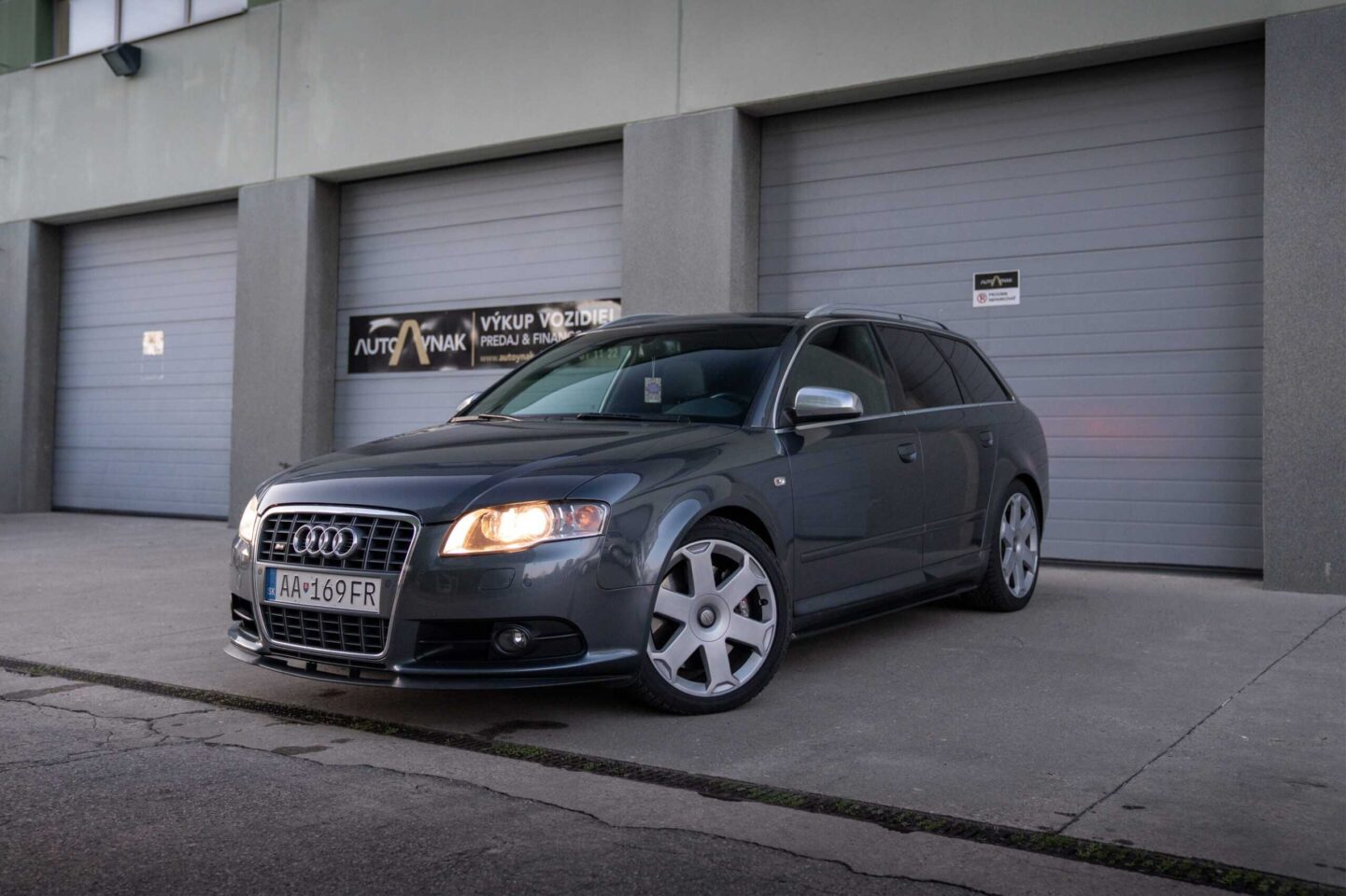 Audi S4 Avant 4.2i V8 253kw