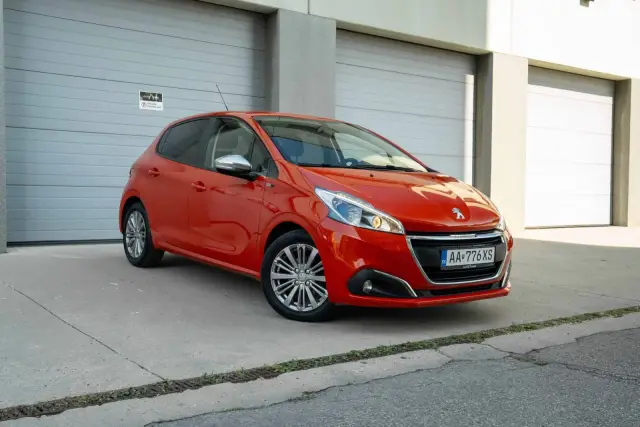 Peugeot 208, fotografia 3