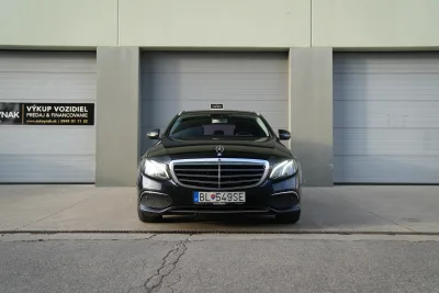 Mercedes-Benz E200d, fotografia 1
