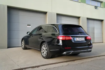 Mercedes-Benz E200d, fotografia 8