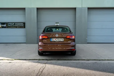 Volkswagen Jetta, fotografia 4
