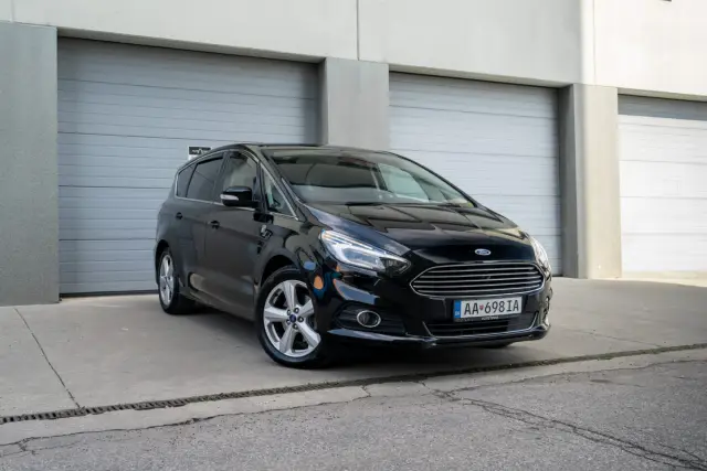 Ford S-MAX, fotografia 3