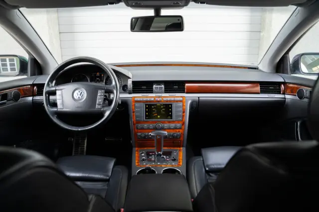 Volkswagen Phaeton, fotografia 8